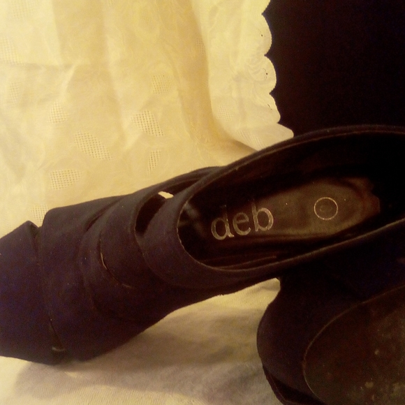 Shoe women's - Picture 3 of 3